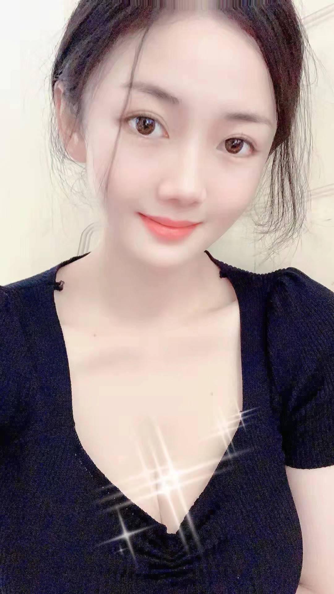 肤白貌美气质佳，深入交流