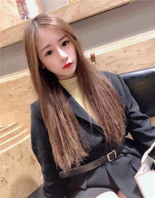 成都嫩妹晓丽， pa~paSao气B人，还能 深~hou